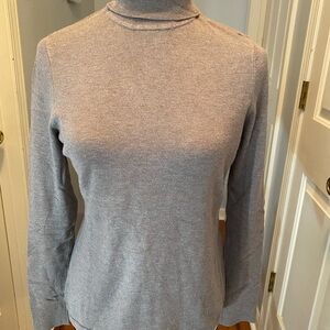White House Black Market Heather Gray Turtleneck Sweater